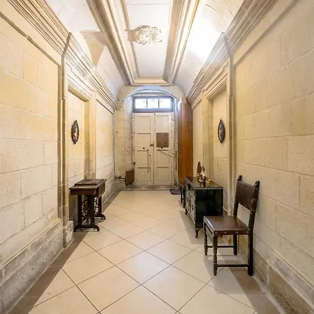 Valletta Main Street Apartment Deluxe Exterior photo
